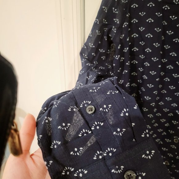 NEW WITH TAGS Elegant Pattern Blouse - EDDIE BAUER Size L - Picture 4 of 7